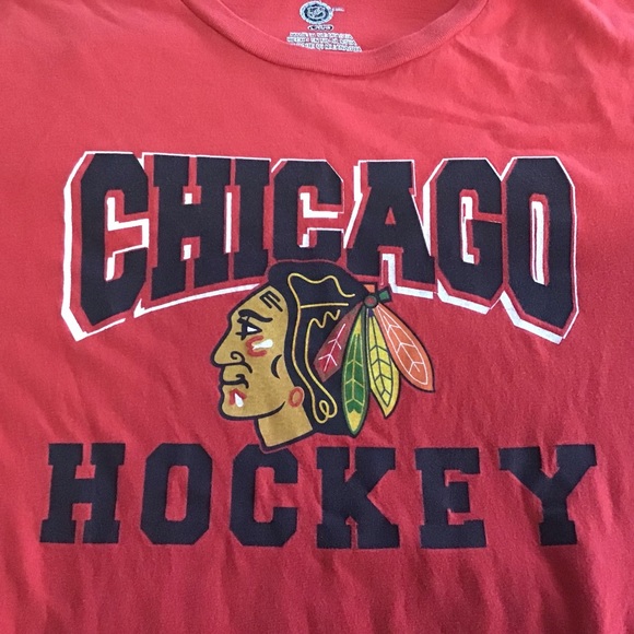 Chicago Blackhawks Hockey NHL Men’s tee t-shirt CB Chi town Size L Large - Picture 6 of 7
